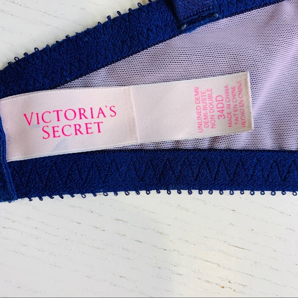 Victoria's Secret iridescent lace unlined demi - Picture 12 of 16